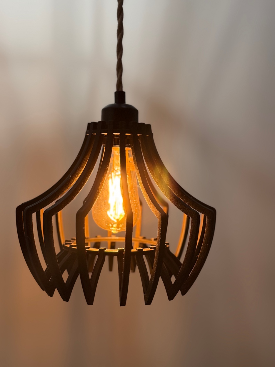 Laser-cut pendant lamp from Solklaste studio